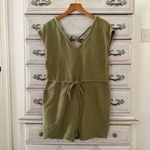 Olive Gauze Cotton Pocketed Romper